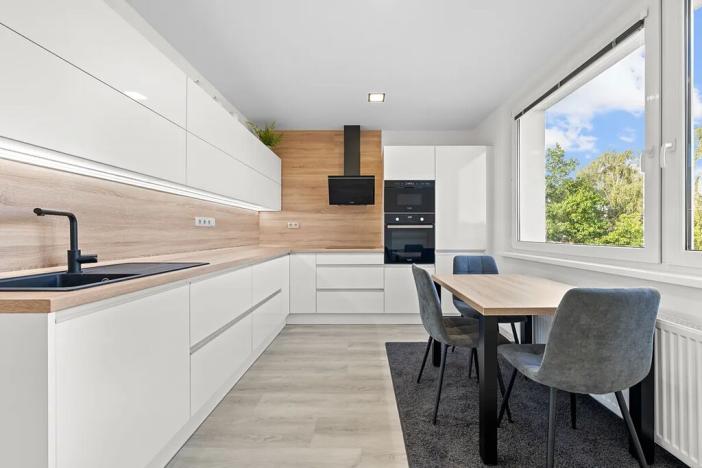 Prodej bytu 3+1, Zlín, Dětská, 77 m2