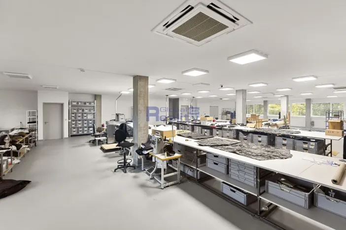 Pronájem skladu, Hradec Králové, Jana Krušinky, 1613 m2