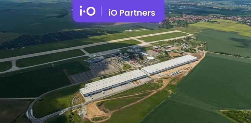 Pronájem skladu, Brno, Letiště Brno-Tuřany, 2438 m2