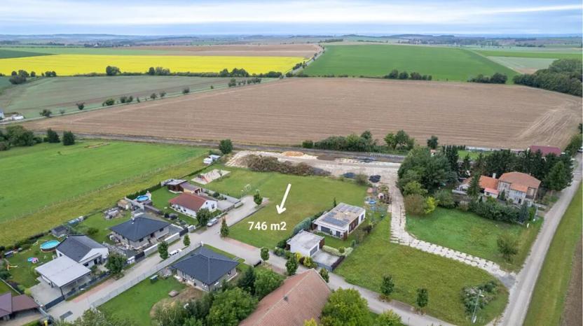 Prodej pozemku pro bydlení, Kořenice, 746 m2