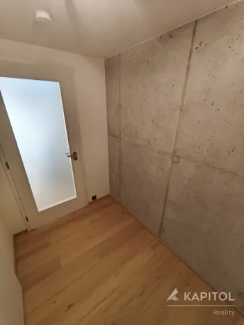 Pronájem bytu 3+kk, Praha - Vysočany, Kolbenova, 76 m2