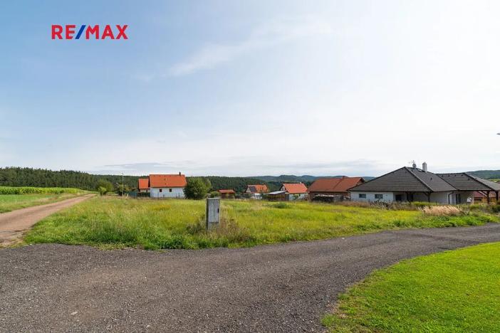 Prodej pozemku pro bydlení, Mlečice, 983 m2