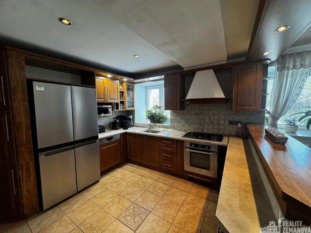 Prodej rodinného domu, Zvoleněves, 125 m2