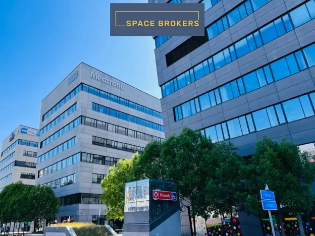 Pronájem kanceláře, Praha, Prosecká, 839 m2