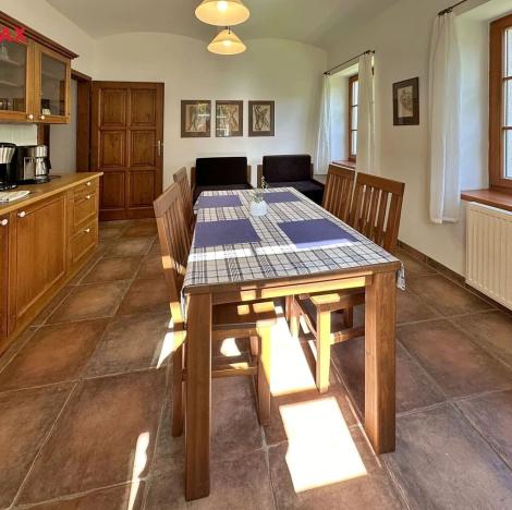 Prodej rodinného domu, Holetín, 800 m2