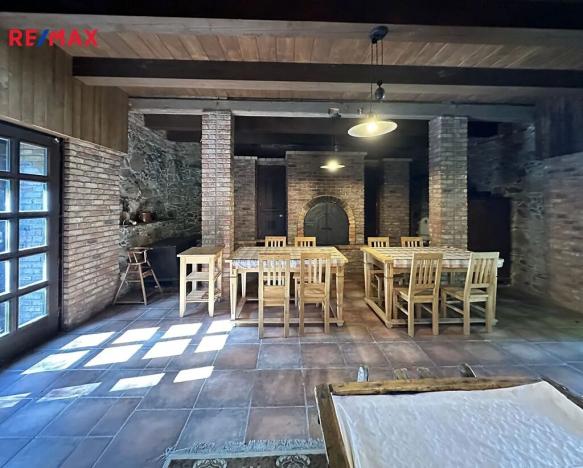 Prodej rodinného domu, Holetín, 800 m2