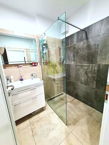 Pronájem bytu 2+kk, Olomouc, 17. listopadu, 63 m2