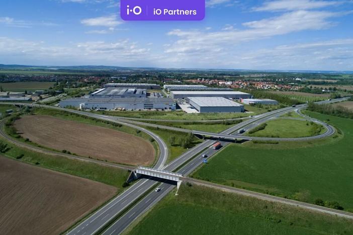 Pronájem skladu, Pohořelice, Průmyslová, 7346 m2