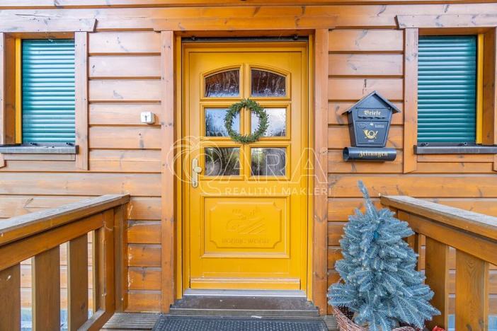 Prodej ubytování, Loučná pod Klínovcem, 195 m2