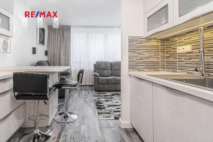 Pronájem bytu 3+kk, Praha - Dejvice, Banskobystrická, 75 m2