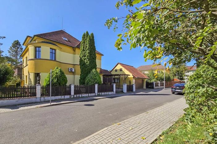 Prodej rodinného domu, Duchcov, J. A. Komenského, 418 m2