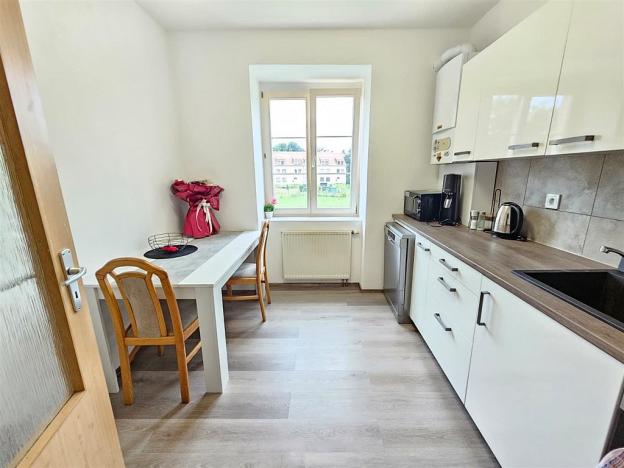 Pronájem bytu 2+1, Líšťany, 55 m2