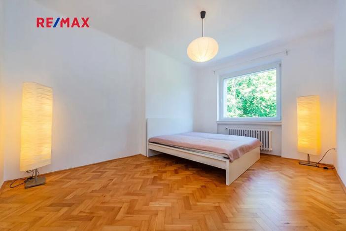 Pronájem bytu 2+1, Praha - Střešovice, Na Petynce, 63 m2