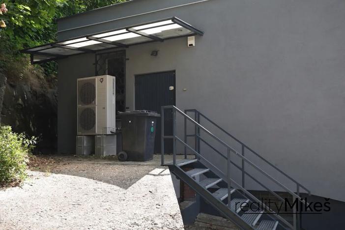 Pronájem kanceláře, Liberec, Na Žižkově, 173 m2