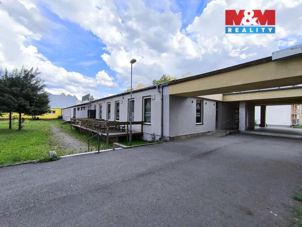 Prodej obchodního prostoru, Karviná, Borovského, 2200 m2