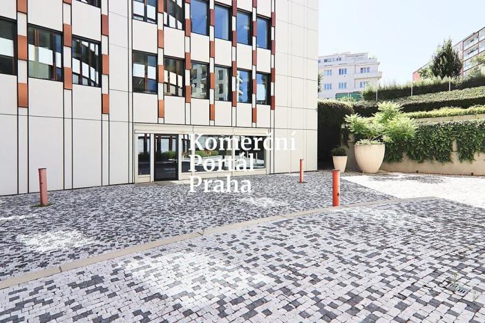 Pronájem restaurace, Praha - Nusle, Lomnického, 470 m2