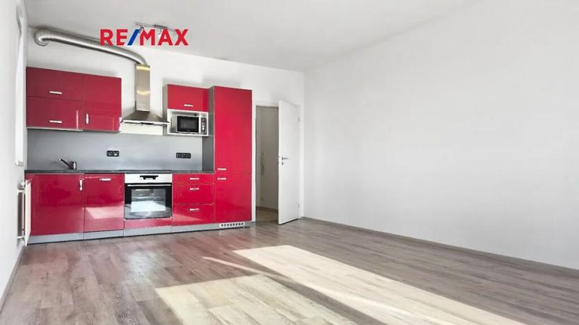 Pronájem bytu 1+kk, Praha - Dolní Měcholupy, Honzíkova, 37 m2