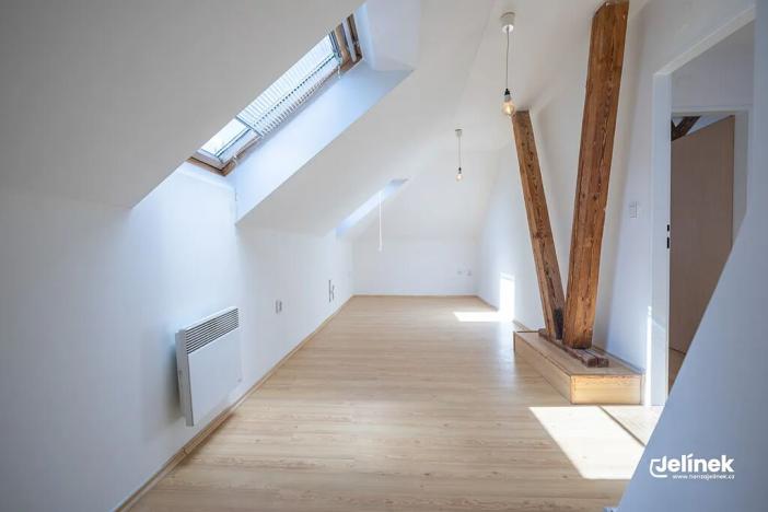 Prodej bytu 4+1, Polička, 1. máje, 94 m2