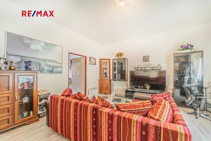 Prodej vícegeneračního domu, Cítoliby, Lounská, 300 m2