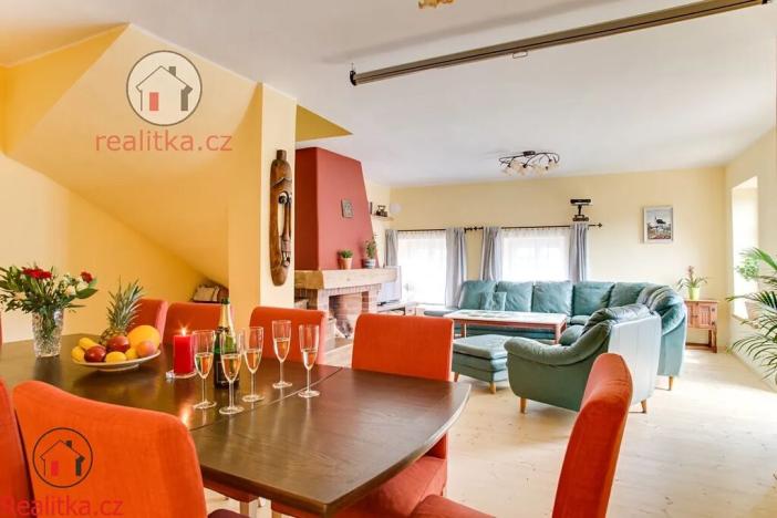 Pronájem rodinného domu, Český Krumlov, 200 m2