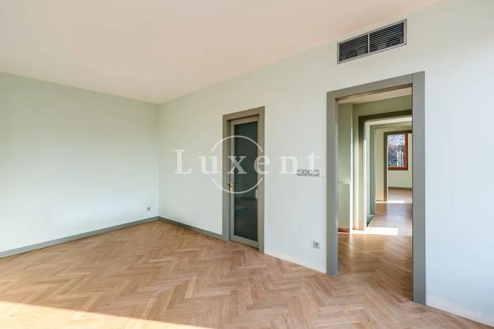 Prodej bytu 4+kk, Praha - Suchdol, Pod rybníčkem, 283 m2