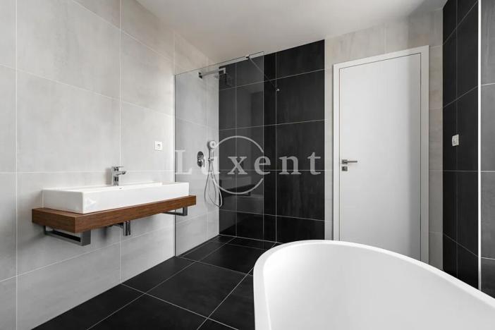 Prodej rodinného domu, Velké Popovice, Malostranská, 350 m2