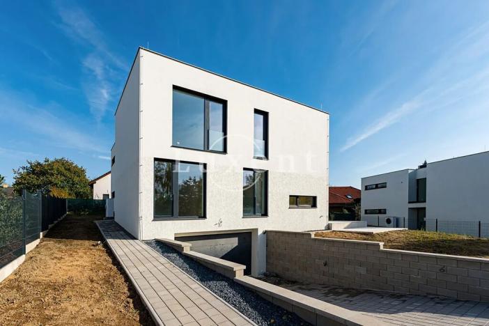 Prodej rodinného domu, Velké Popovice, Malostranská, 350 m2