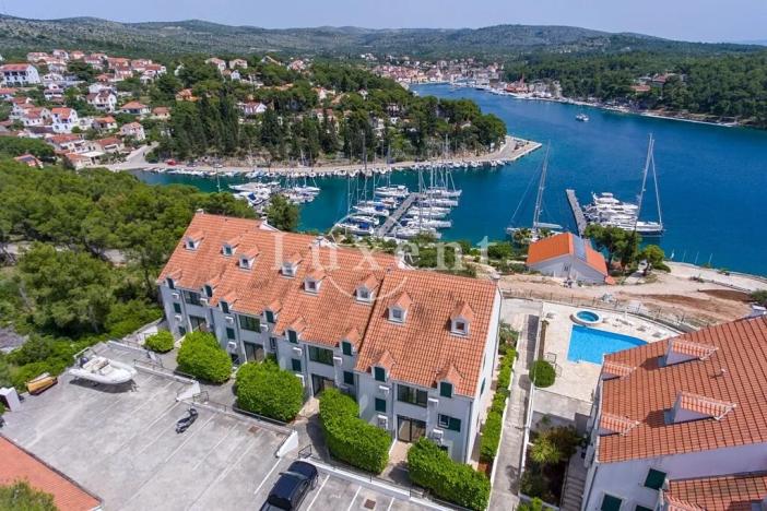 Prodej bytu 3+kk, Milna, Chorvatsko, 64 m2