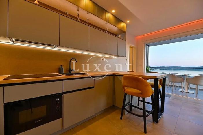 Prodej bytu 3+kk, Trogir, Chorvatsko, 61 m2