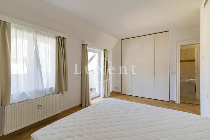 Pronájem bytu 5+1, Praha - Malá Strana, Újezd, 286 m2