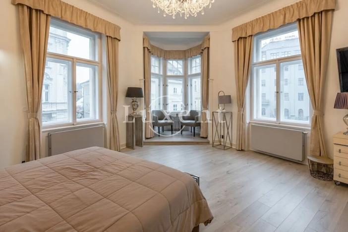 Pronájem bytu 5+1, Praha - Staré Město, Kozí, 211 m2