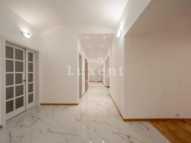 Pronájem bytu 6+kk a větší, Praha - Nové Město, Rašínovo nábřeží, 200 m2