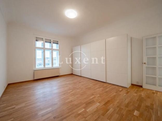 Pronájem bytu 6+kk a větší, Praha - Nové Město, Rašínovo nábřeží, 200 m2