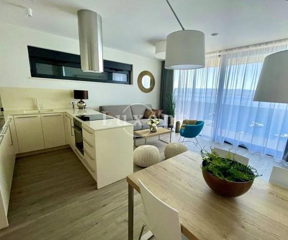 Prodej bytu 3+kk, Omiš, Chorvatsko, 67 m2