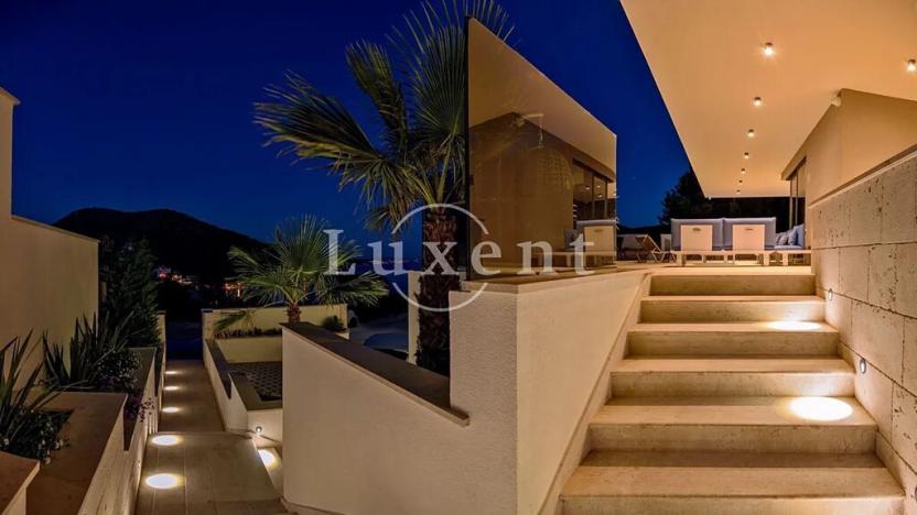 Prodej vily, Trogir, Chorvatsko, 370 m2