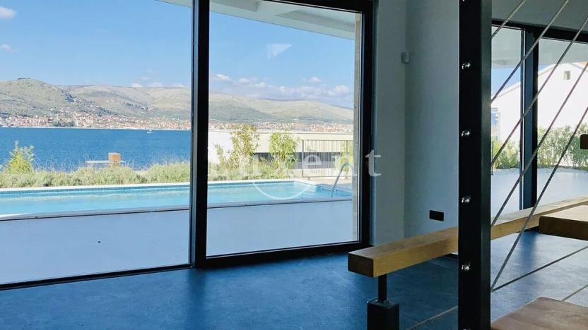 Prodej vily, Trogir, Chorvatsko, 326 m2