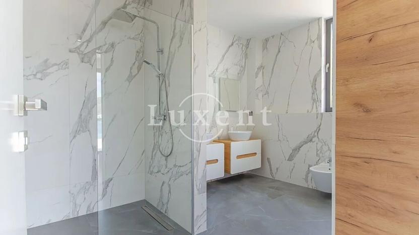 Prodej vily, Trogir, Chorvatsko, 349 m2