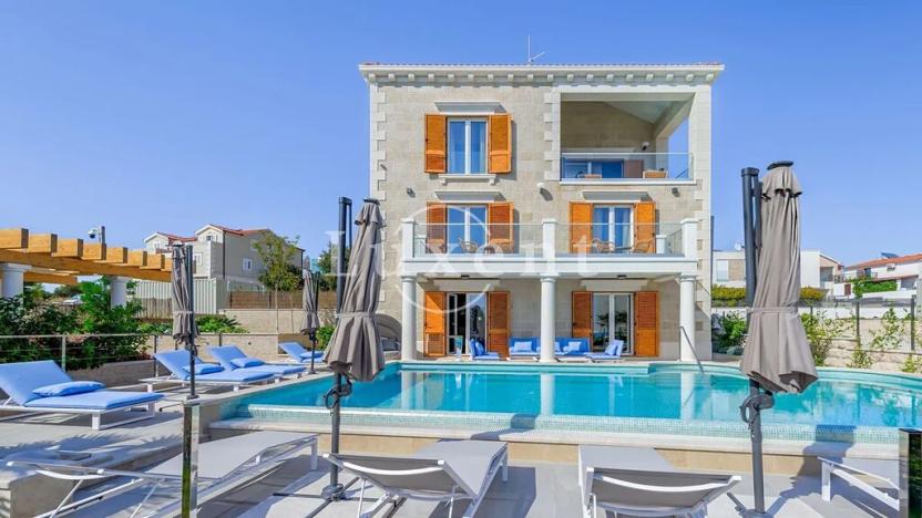 Prodej vily, Rogoznica, Chorvatsko, 420 m2