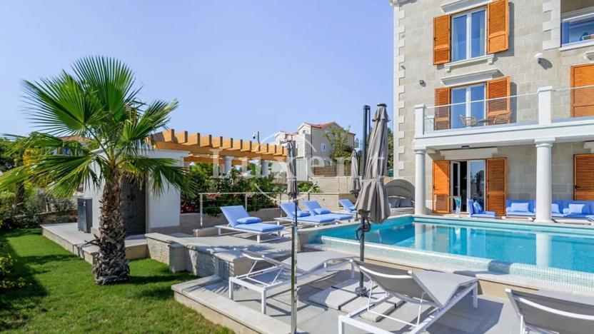 Prodej vily, Rogoznica, Chorvatsko, 420 m2