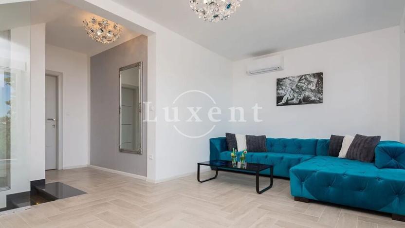 Prodej vily, Rogoznica, Chorvatsko, 400 m2