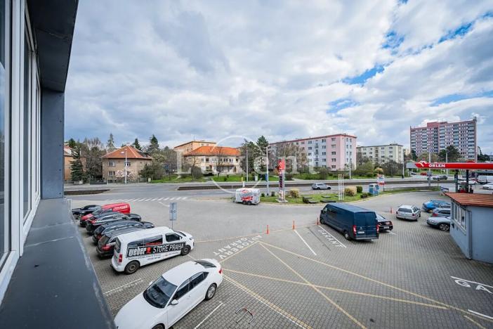 Pronájem kanceláře, Praha - Strašnice, Průběžná, 346 m2
