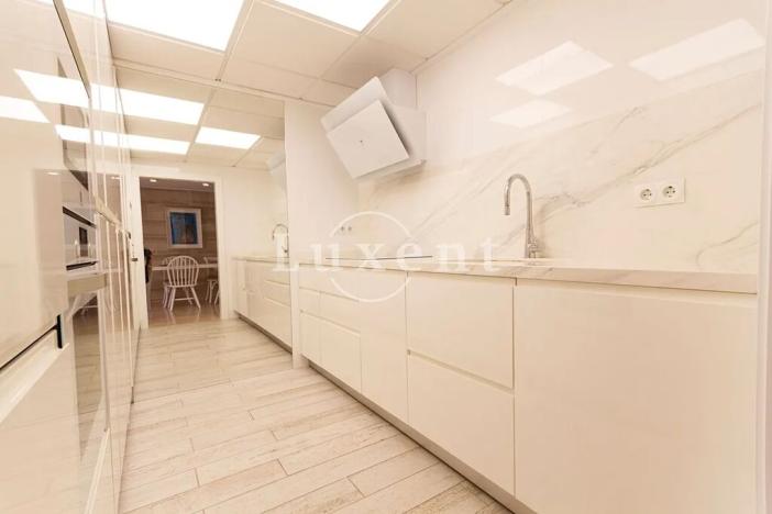 Prodej bytu 3+kk, Denia, Španělsko, 130 m2