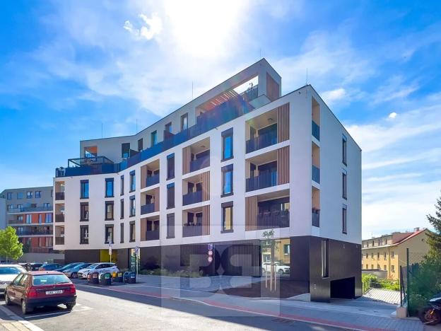 Pronájem bytu 2+kk, Praha - Strašnice, Michelangelova, 45 m2