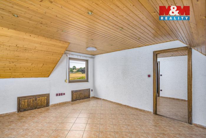 Prodej rodinného domu, Krakovany, 780 m2