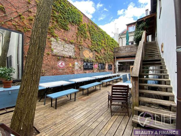 Prodej obchodního prostoru, Vrchlabí, Českých bratří, 1200 m2