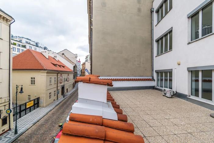 Pronájem kanceláře, Praha - Nové Město, Truhlářská, 250 m2