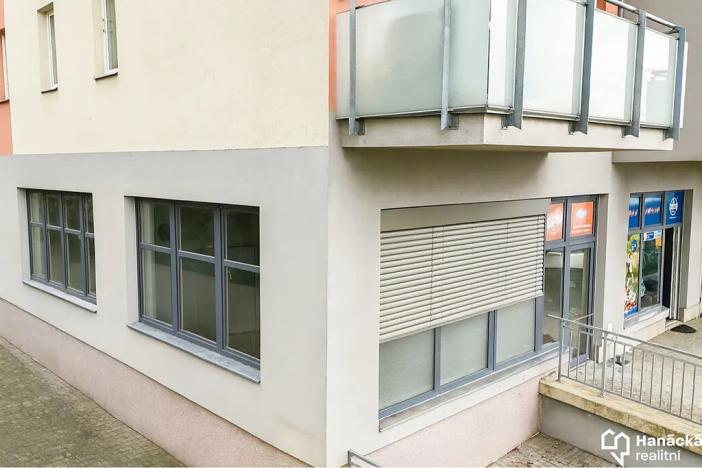 Prodej komerční nemovitosti, Olomouc, Družební, 102 m2