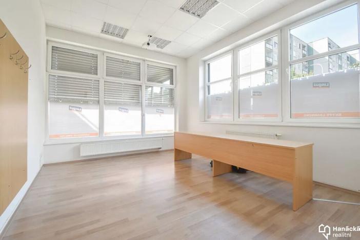 Prodej komerční nemovitosti, Olomouc, Družební, 102 m2