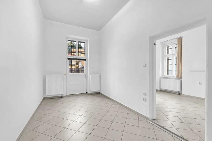 Pronájem obchodního prostoru, Hradec Králové, Tomkova, 133 m2