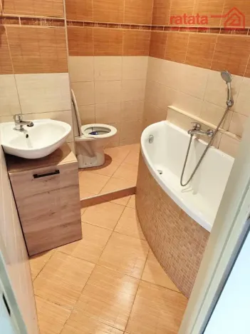 Pronájem bytu 1+1, Jirkov, Červenohrádecká, 35 m2